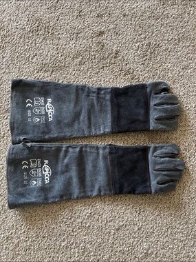 Ragica Long Gray Split-Toe Protective Gloves Raptor never used!